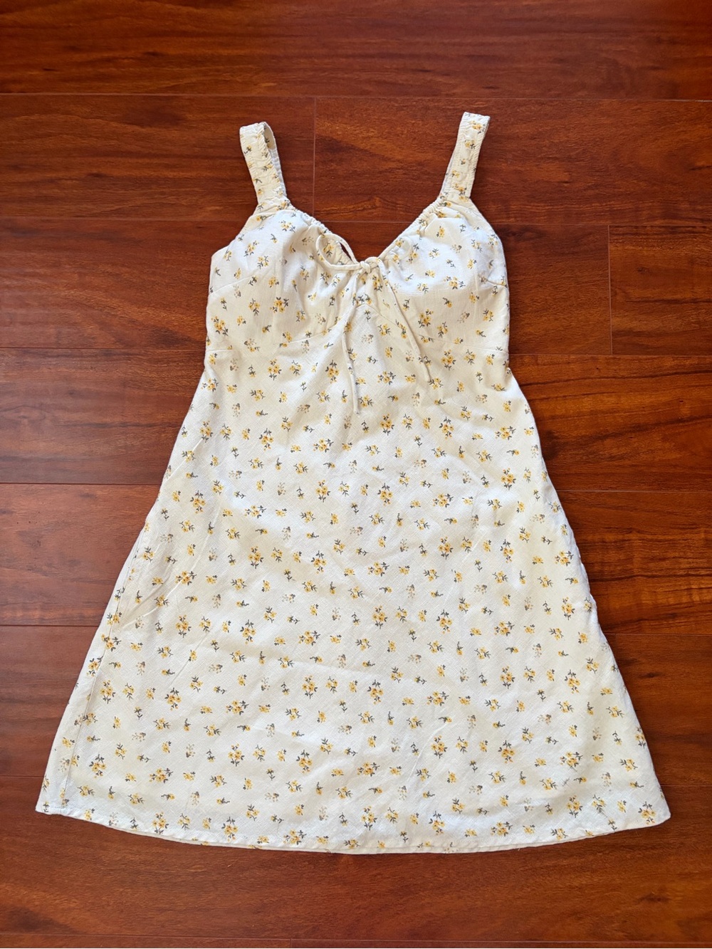 NWT Abercrombie & Fitch Yellow Floral Dress Bra Free Mini Dress Size Medium Tall